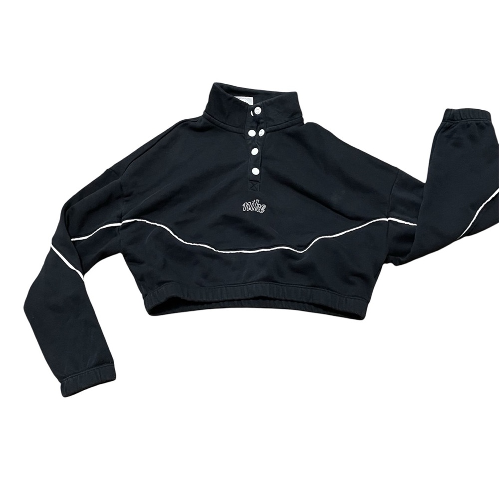Nike Black and White Cropped Sweatshirt